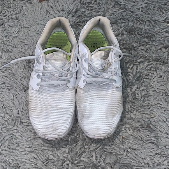 white running shoes